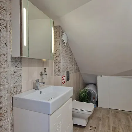Charming Center Loft