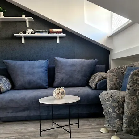 Charming Center Loft Apartment